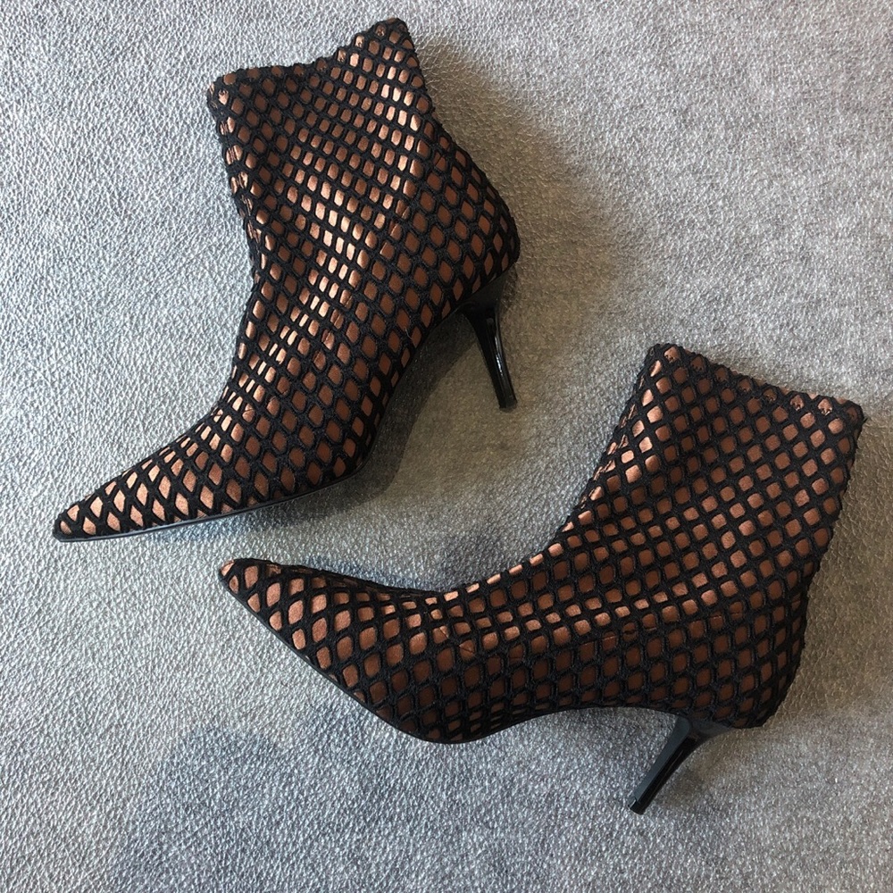 Fishnet pointed ankle boots y2k 2000s metallic 8
